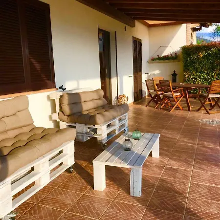 L'abbraccio Ferienhaus Massa Martana